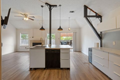 Tiny photo for 12501 Fallen Tower LN, Austin, TX 78753 (MLS # 5311664)