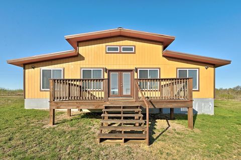 Photo of 120 Loopsy LN, Dale, TX 78616 (MLS # 7055255)