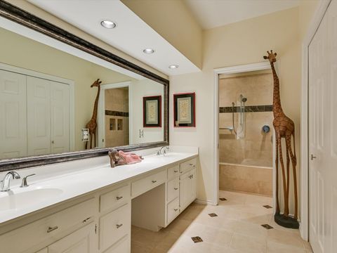 Tiny photo for 5603 Oakwood CV #212, Austin, TX 78731 (MLS # 8251004)