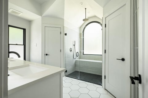 Tiny photo for 7704 Kiva DR, Austin, TX 78749 (MLS # 1315913)