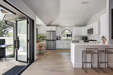 Tiny photo for 7704 Kiva DR, Austin, TX 78749 (MLS # 1315913)