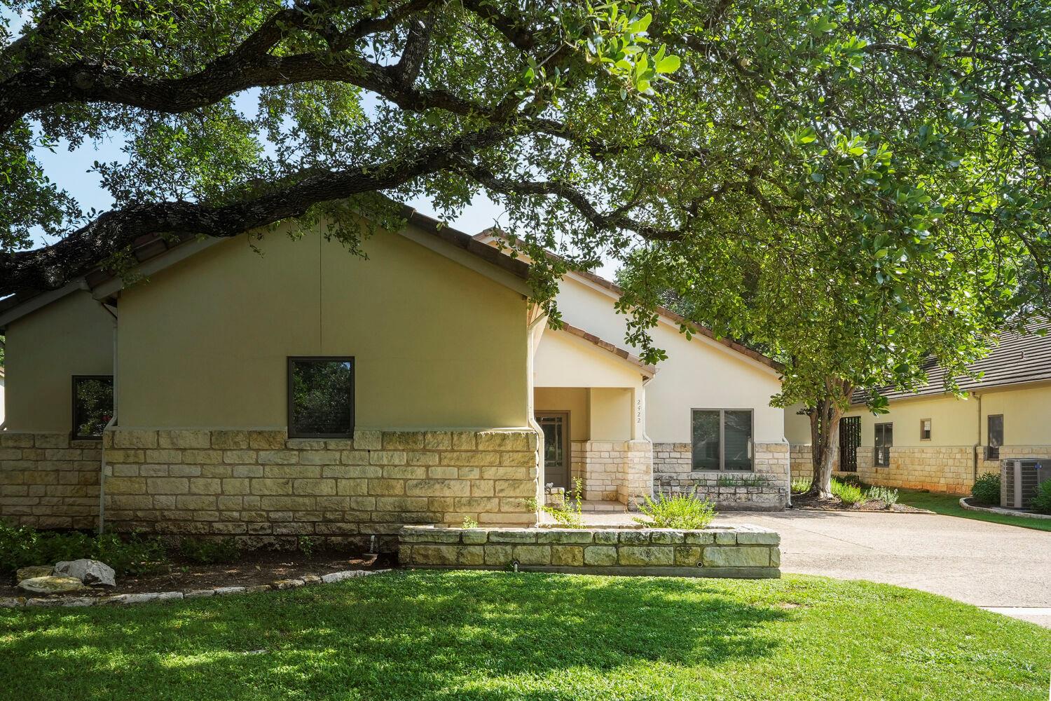 2422 Founders CIR