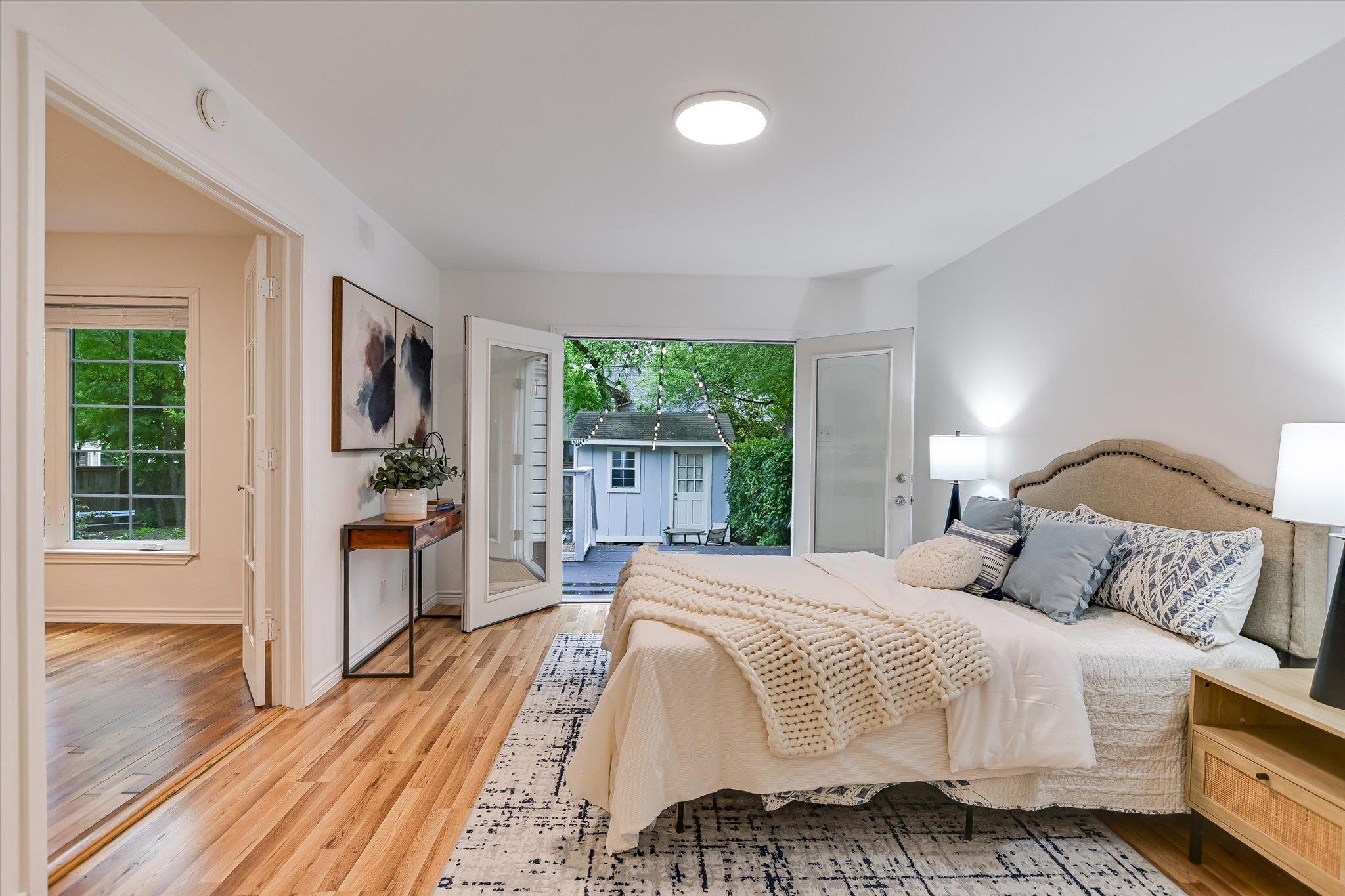 Austin, Texas 78703, United States, 3 Bedrooms Bedrooms, ,2 BathroomsBathrooms,Residential,Pending,111539