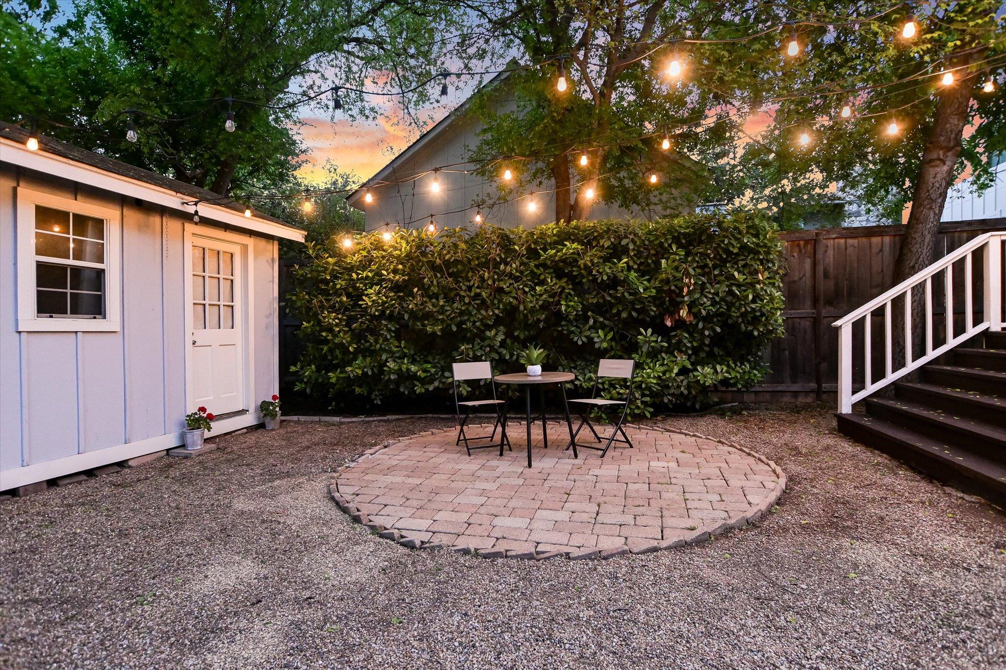 Austin, Texas 78703, United States, 3 Bedrooms Bedrooms, ,2 BathroomsBathrooms,Residential,Pending,111539