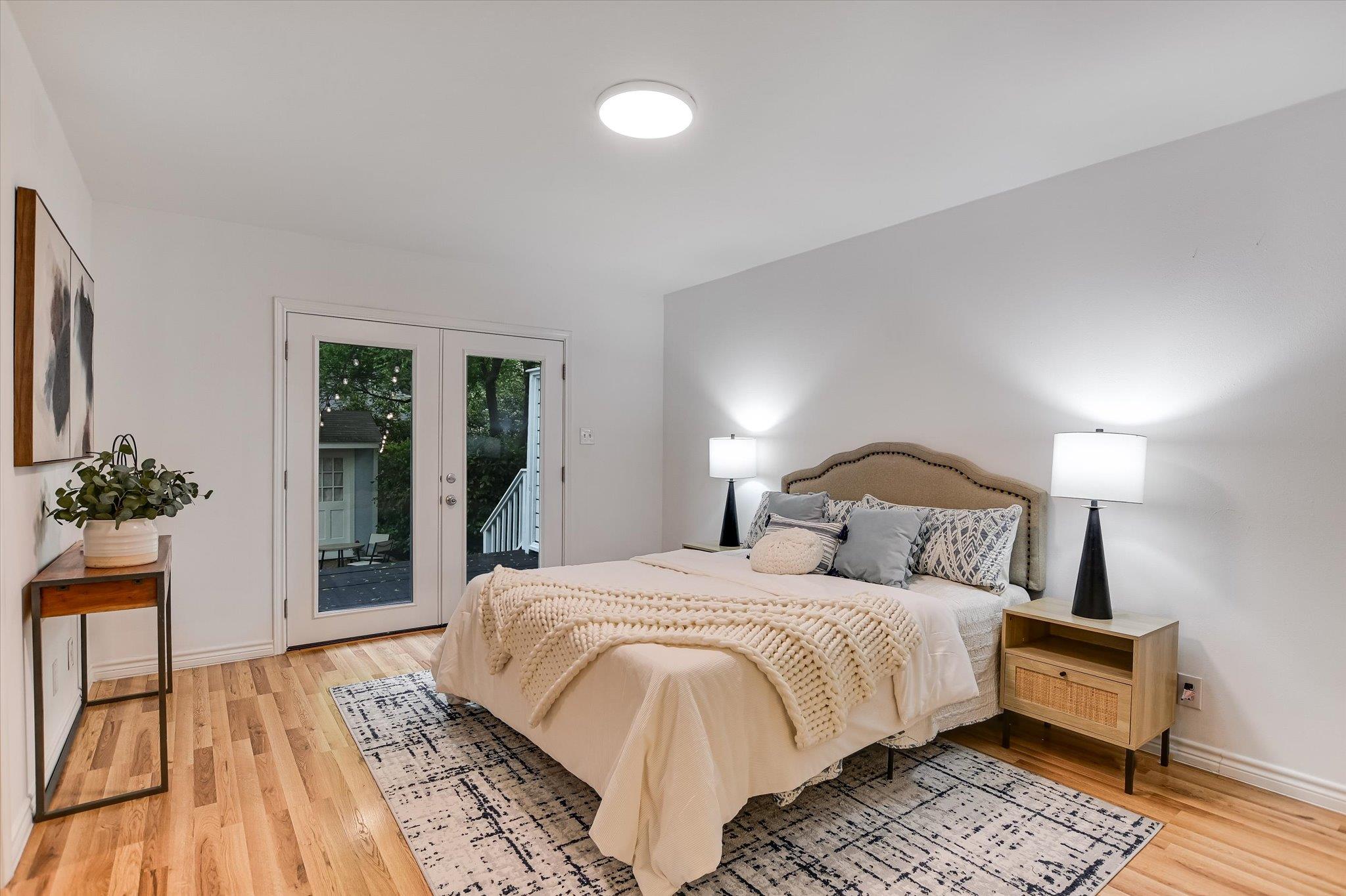 Austin, Texas 78703, United States, 3 Bedrooms Bedrooms, ,2 BathroomsBathrooms,Residential,Pending,111539