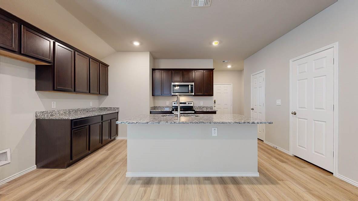 526 Anconia CT