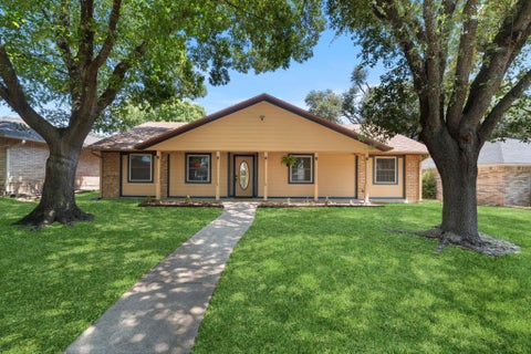 Photo of 2202 Winchester DR, Temple, TX 76502 (MLS # 3654865)