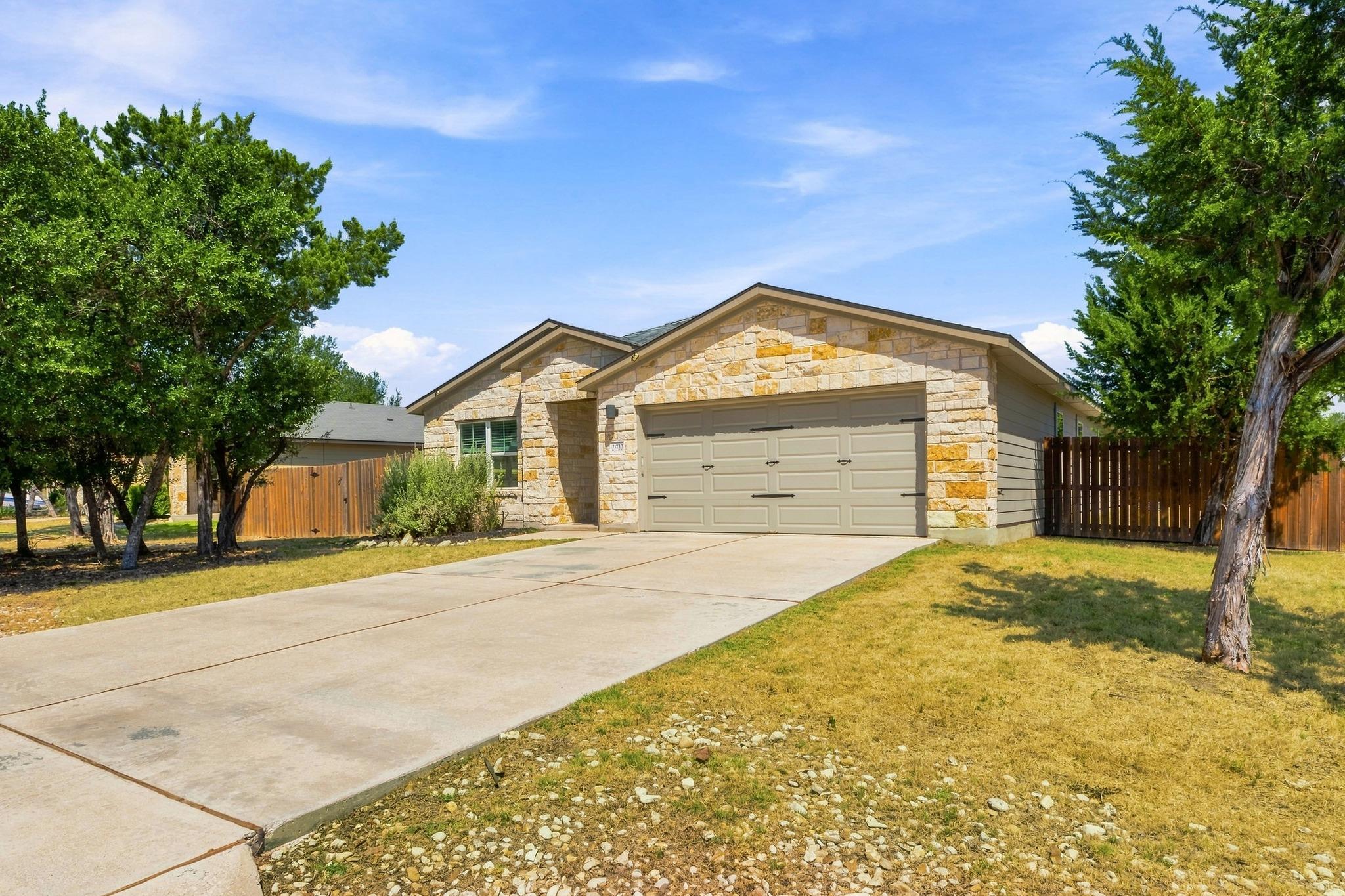 21720 Crystal WAY