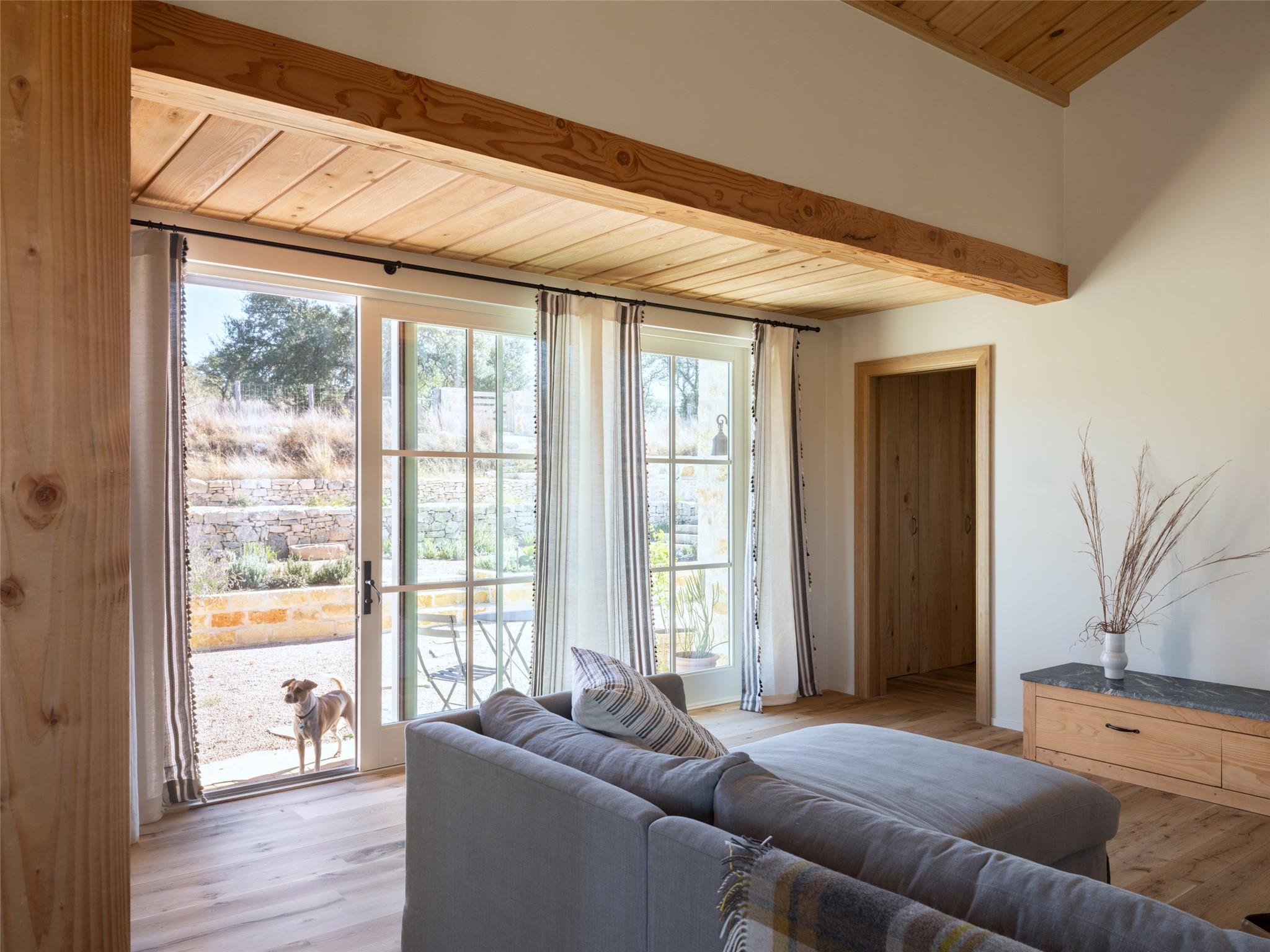 1934 N Walnut Springs RD