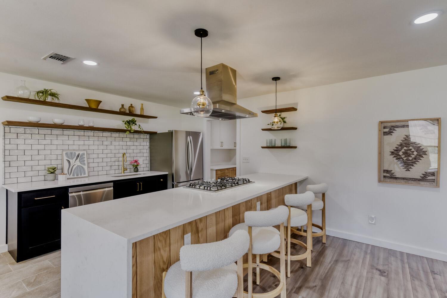 6108 Bridlington CIR