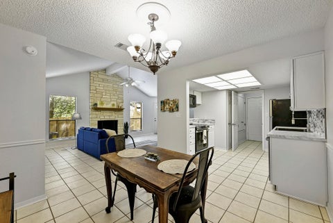 Tiny photo for 275 Mooring CIR #B, Lakeway, TX 78734 (MLS # 6535182)