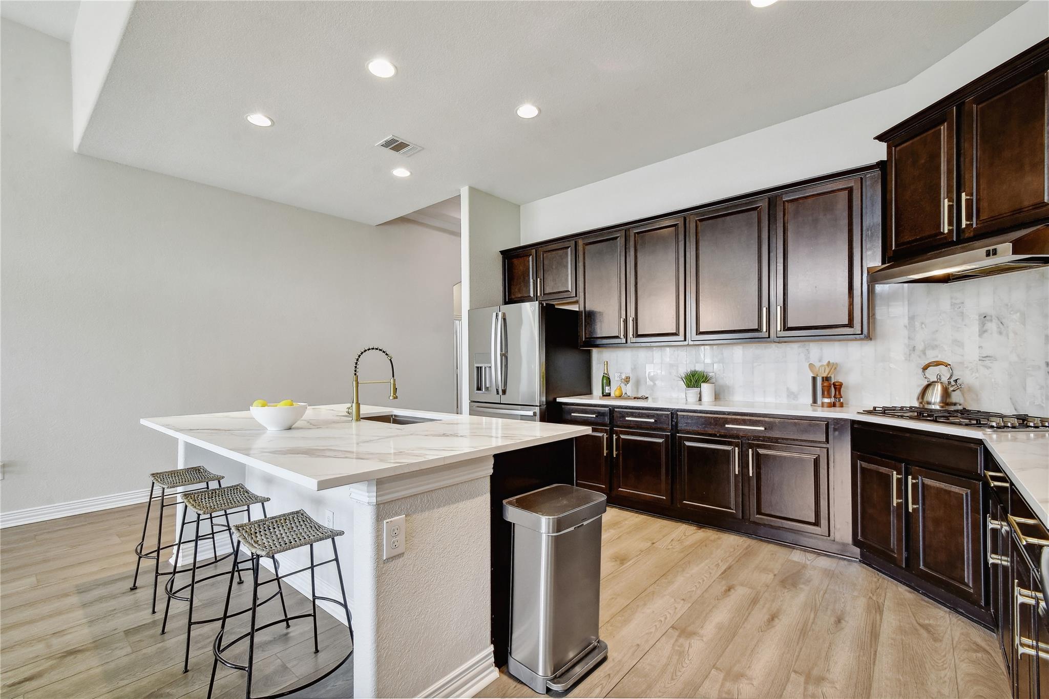 177 Tangerine DR