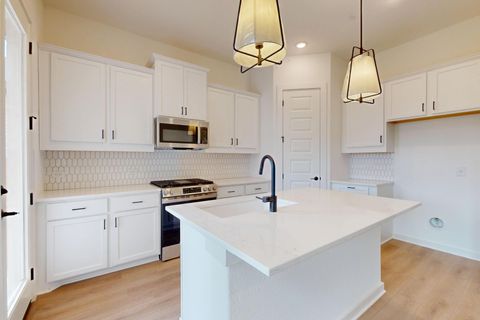 Tiny photo for 13111 Geary DR, Austin, TX 78652 (MLS # 7604006)