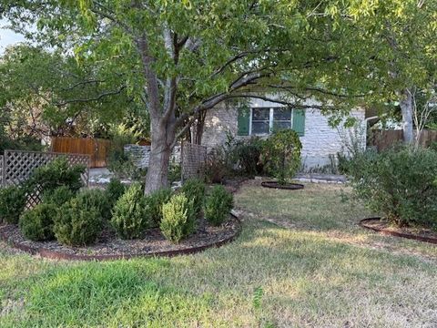 Photo of 3016 Windsor RD, Austin, TX 78703 (MLS # 4494086)