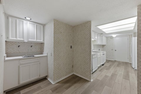Tiny photo for 32 Woodstone SQ, Austin, TX 78703 (MLS # 1120101)