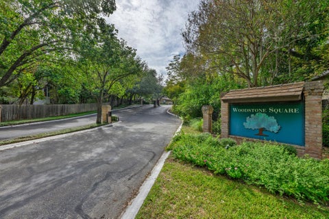 Tiny photo for 32 Woodstone SQ, Austin, TX 78703 (MLS # 1120101)