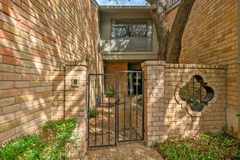 Tiny photo for 32 Woodstone SQ, Austin, TX 78703 (MLS # 1120101)