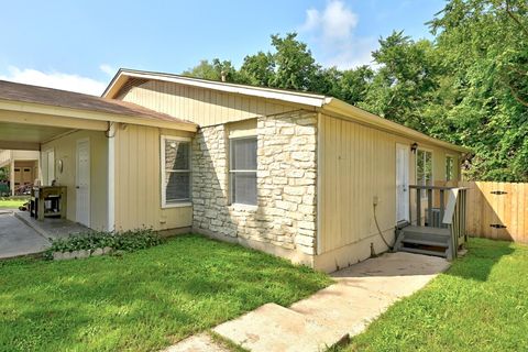 Photo of 5707 Spring Meadow RD #B, Austin, TX 78744 (MLS # 4668120)