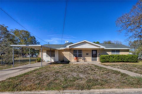 Photo of 507 South ST, Schulenburg, TX 78956 (MLS # 8351186)