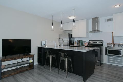 2302 East Side DR 6 Austin TX 78704