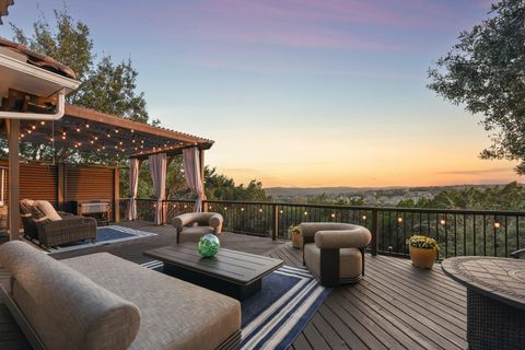 413 Horseback HOLW Austin TX 78732