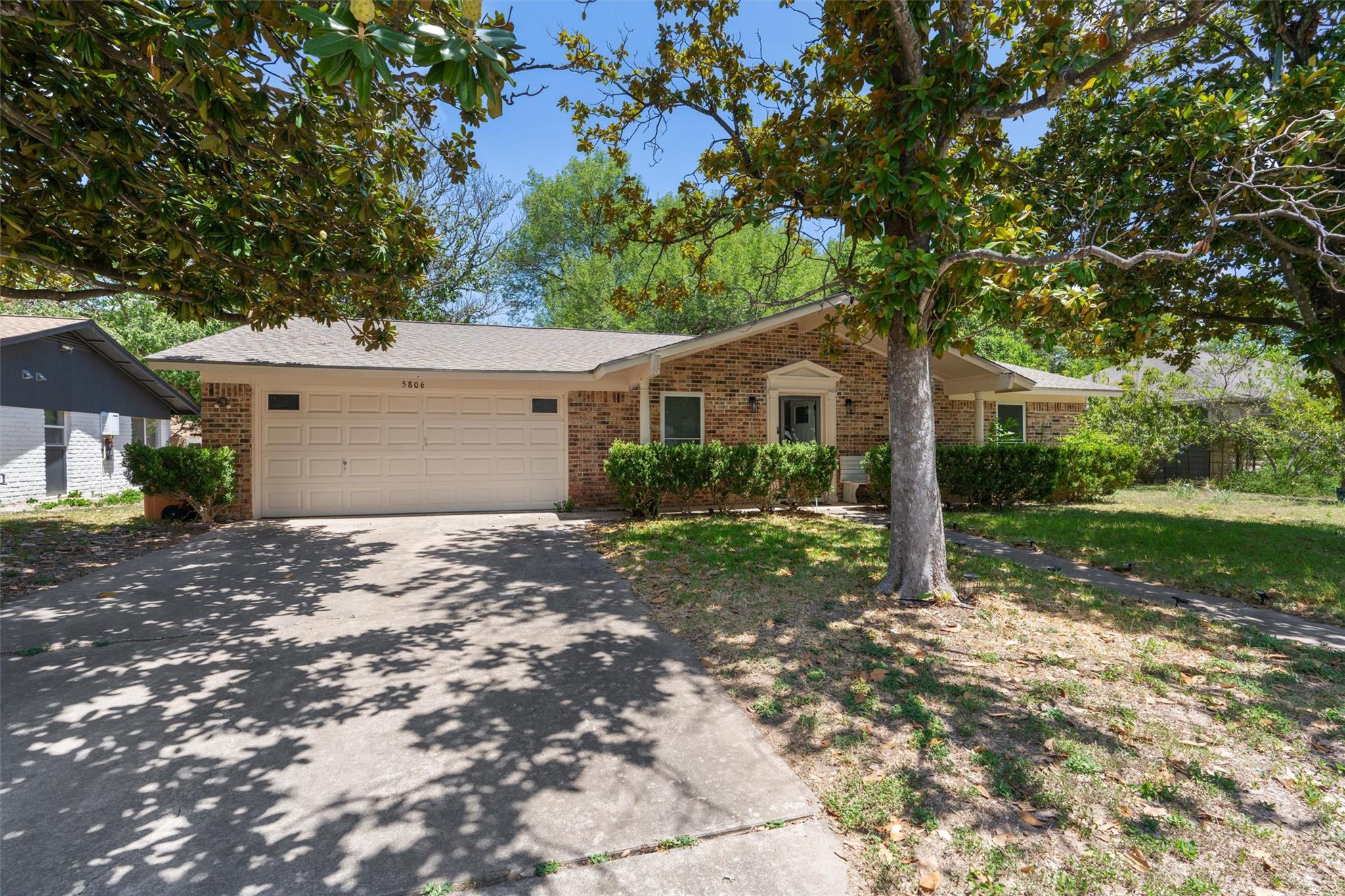 5806 Whitebrook DR