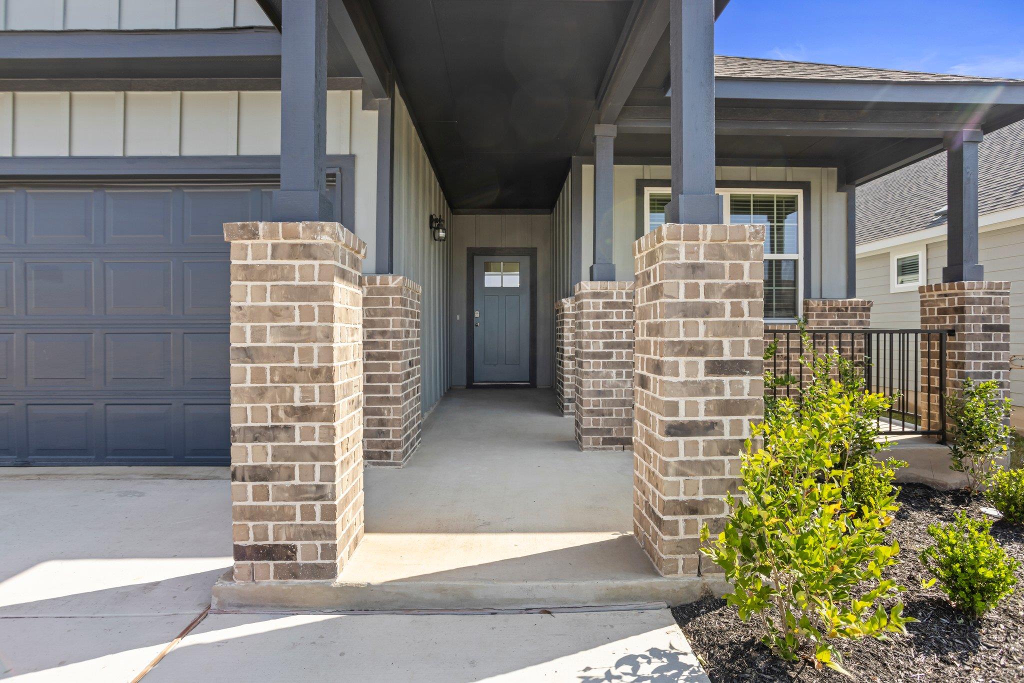 305 Brooks Ranch DR