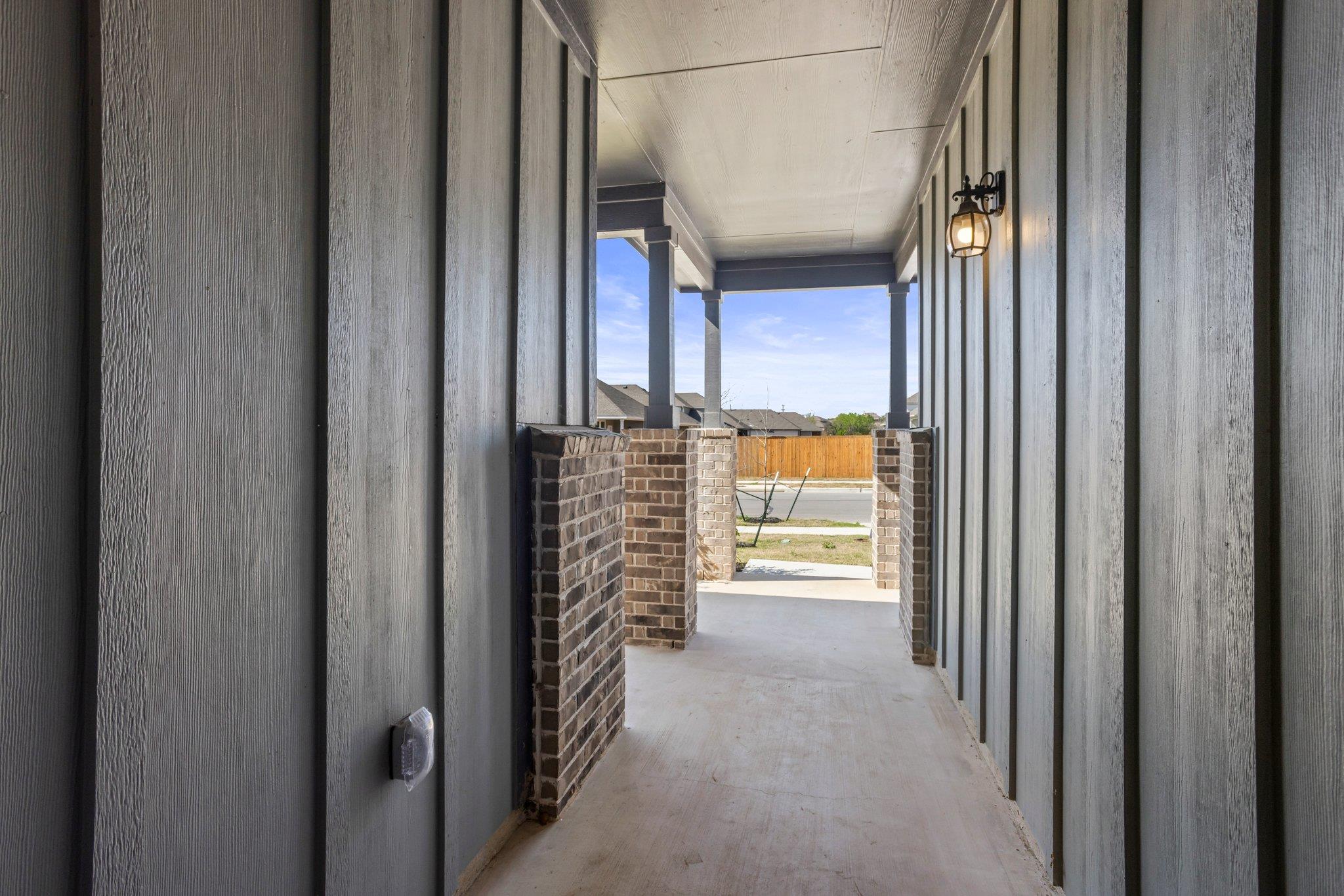 305 Brooks Ranch DR