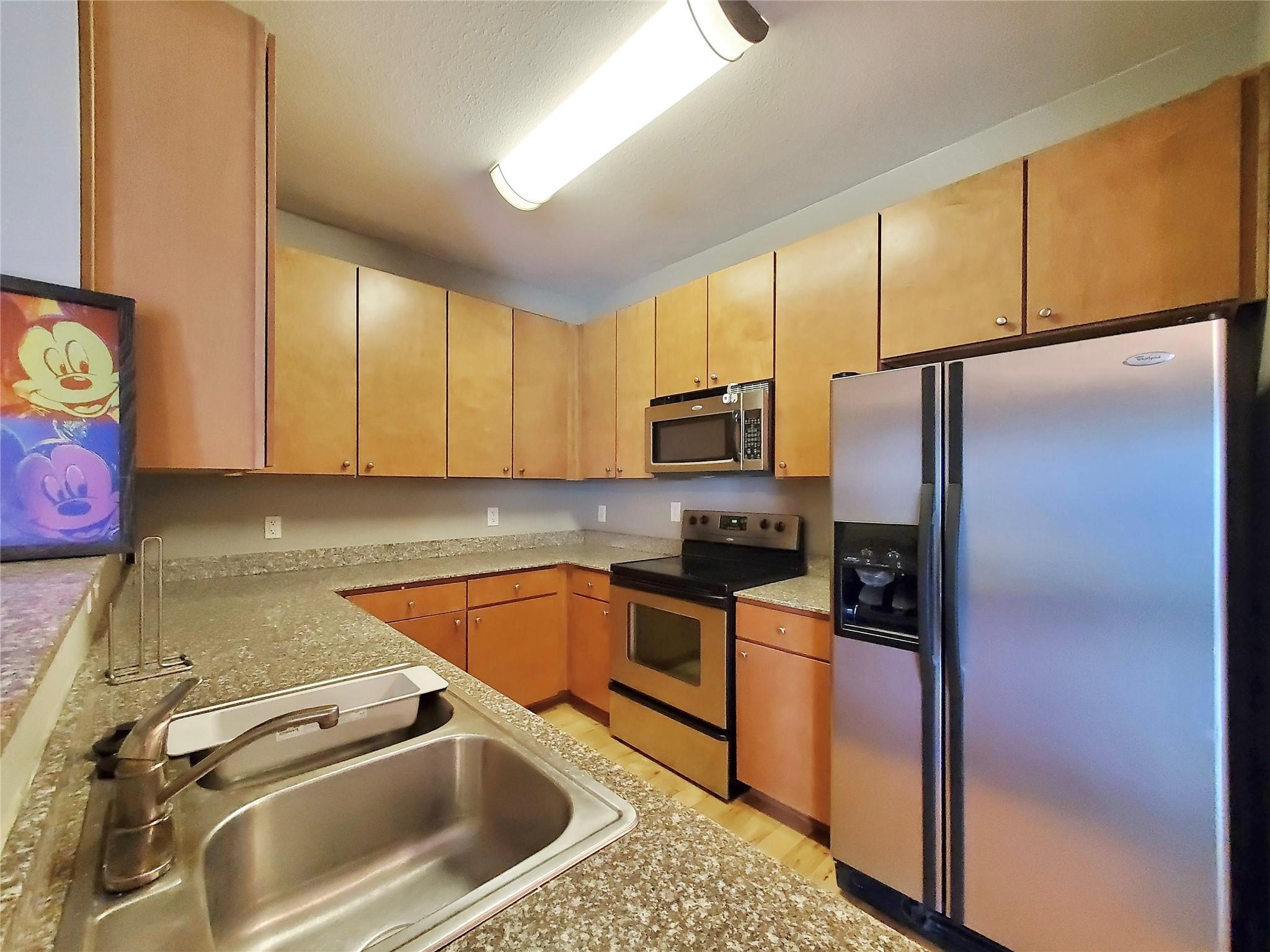 2502 Leon ST 515