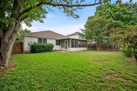 1009 Laurelleaf DR Pflugerville TX 78660