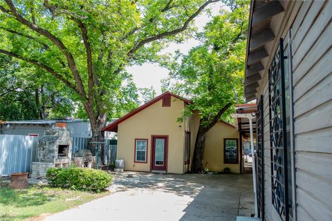 Tiny photo for 2607 E Cesar Chavez ST, Austin, TX 78702 (MLS # 8409530)