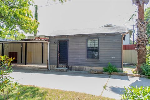 Tiny photo for 2607 E Cesar Chavez ST, Austin, TX 78702 (MLS # 8409530)