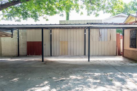 Tiny photo for 2607 E Cesar Chavez ST, Austin, TX 78702 (MLS # 8409530)