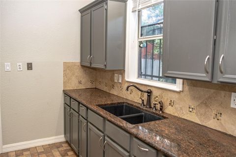 Tiny photo for 2607 E Cesar Chavez ST, Austin, TX 78702 (MLS # 8409530)