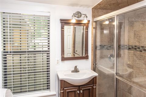 Tiny photo for 2607 E Cesar Chavez ST, Austin, TX 78702 (MLS # 8409530)