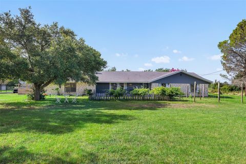 Photo of 1015 Fm 112 RD, Lexington, TX 78947 (MLS # 3402912)