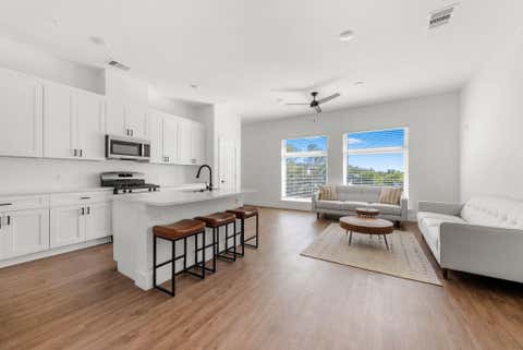 Tiny photo for 1811 Webberville RD #1307, Austin, TX 78721 (MLS # 4896219)
