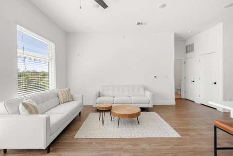 Tiny photo for 1811 Webberville RD #1307, Austin, TX 78721 (MLS # 4896219)