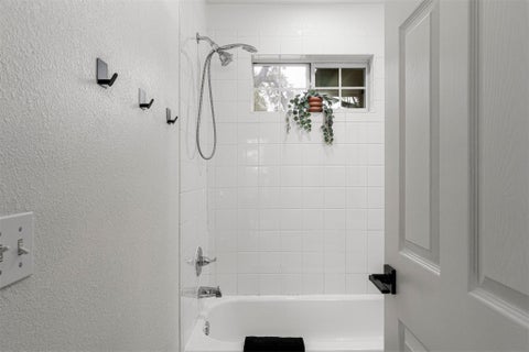 Tiny photo for 3003 Glen Rae ST, Austin, TX 78702 (MLS # 7880264)