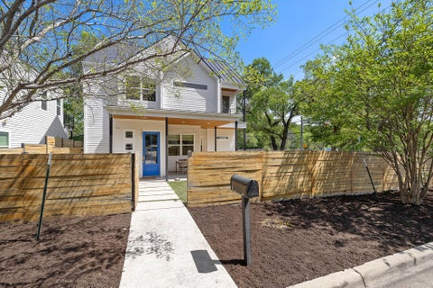 Photo of 1201 Luna ST, Austin, TX 78721 (MLS # 8532876)