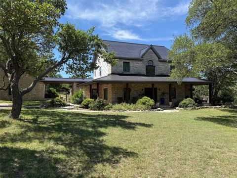 1011 Oak Meadow DR Dripping Springs TX 78620