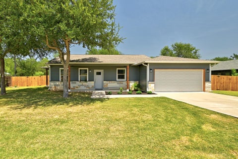 Photo of 120 Waianae CT, Bastrop, TX 78602 (MLS # 5911478)