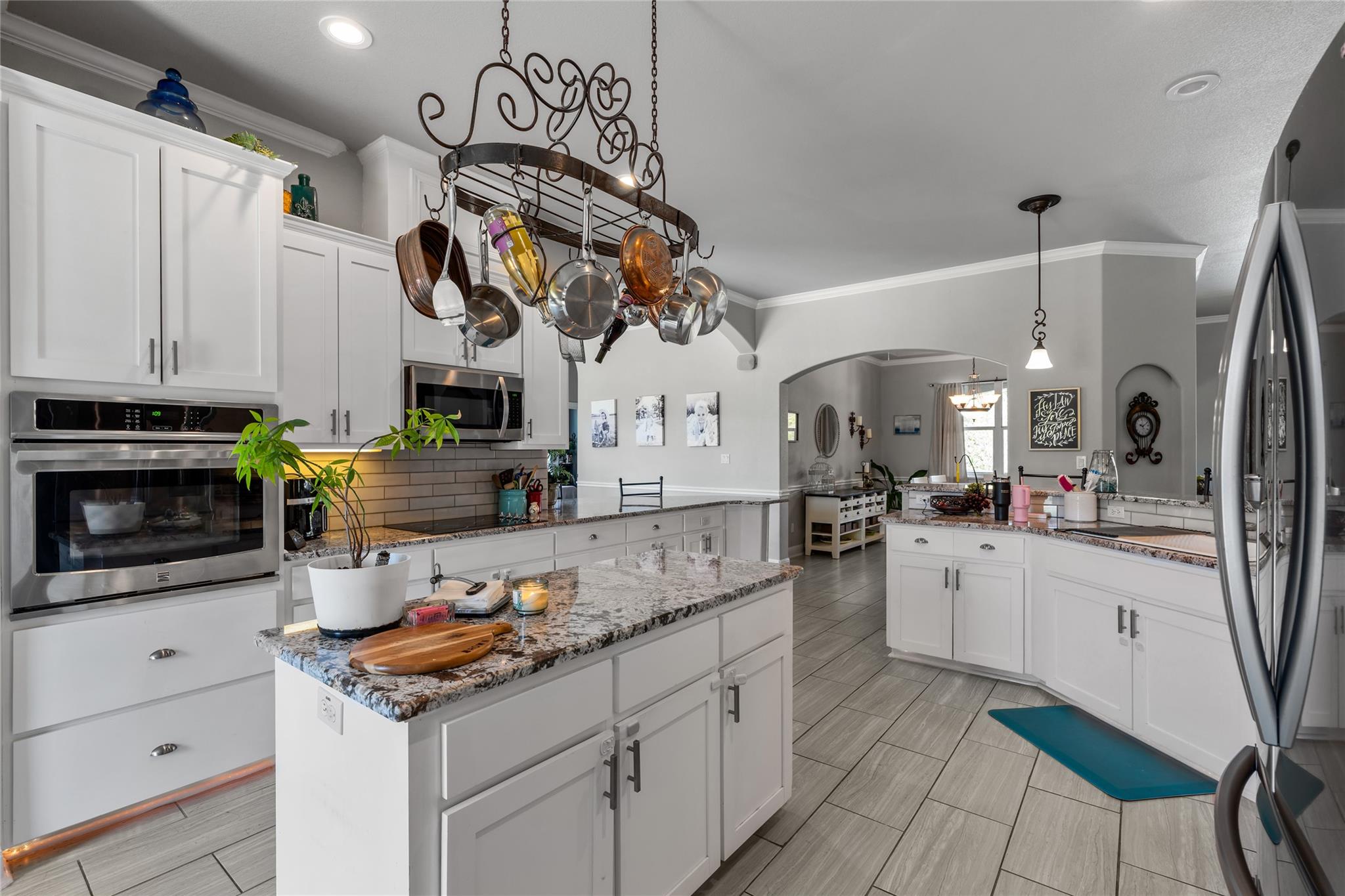 21508 Lake Park DR