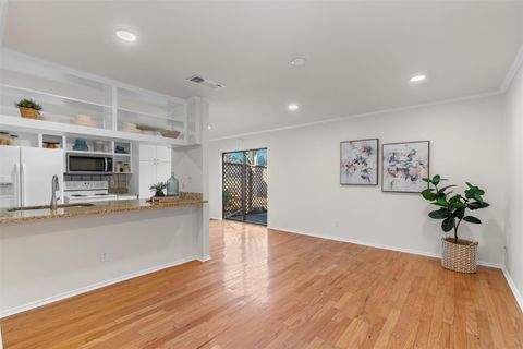 Photo of 900 Taulbee LN #109, Austin, TX 78757 (MLS # 7566612)