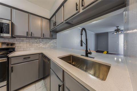 Photo of 501 W 26th ST #103, Austin, TX 78705 (MLS # 7095943)