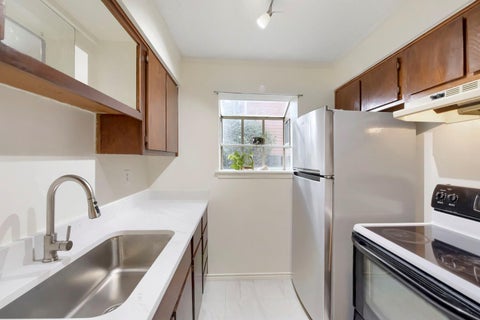 Tiny photo for 6903 Deatonhill DR #20, Austin, TX 78745 (MLS # 3756304)