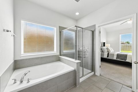 Tiny photo for 901 S San Marcos ST, Manor, TX 78653 (MLS # 9348520)