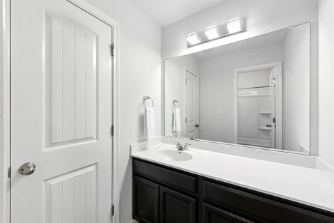 Tiny photo for 901 S San Marcos ST, Manor, TX 78653 (MLS # 9348520)