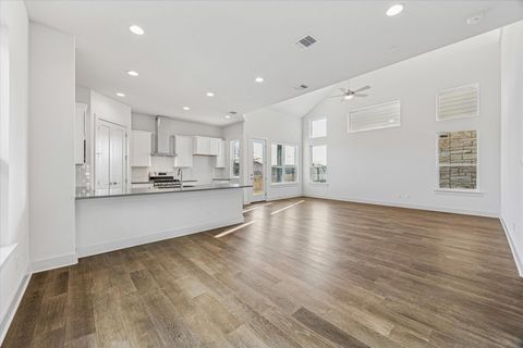 1531 N Red Bud LN 24 Round Rock TX 78665