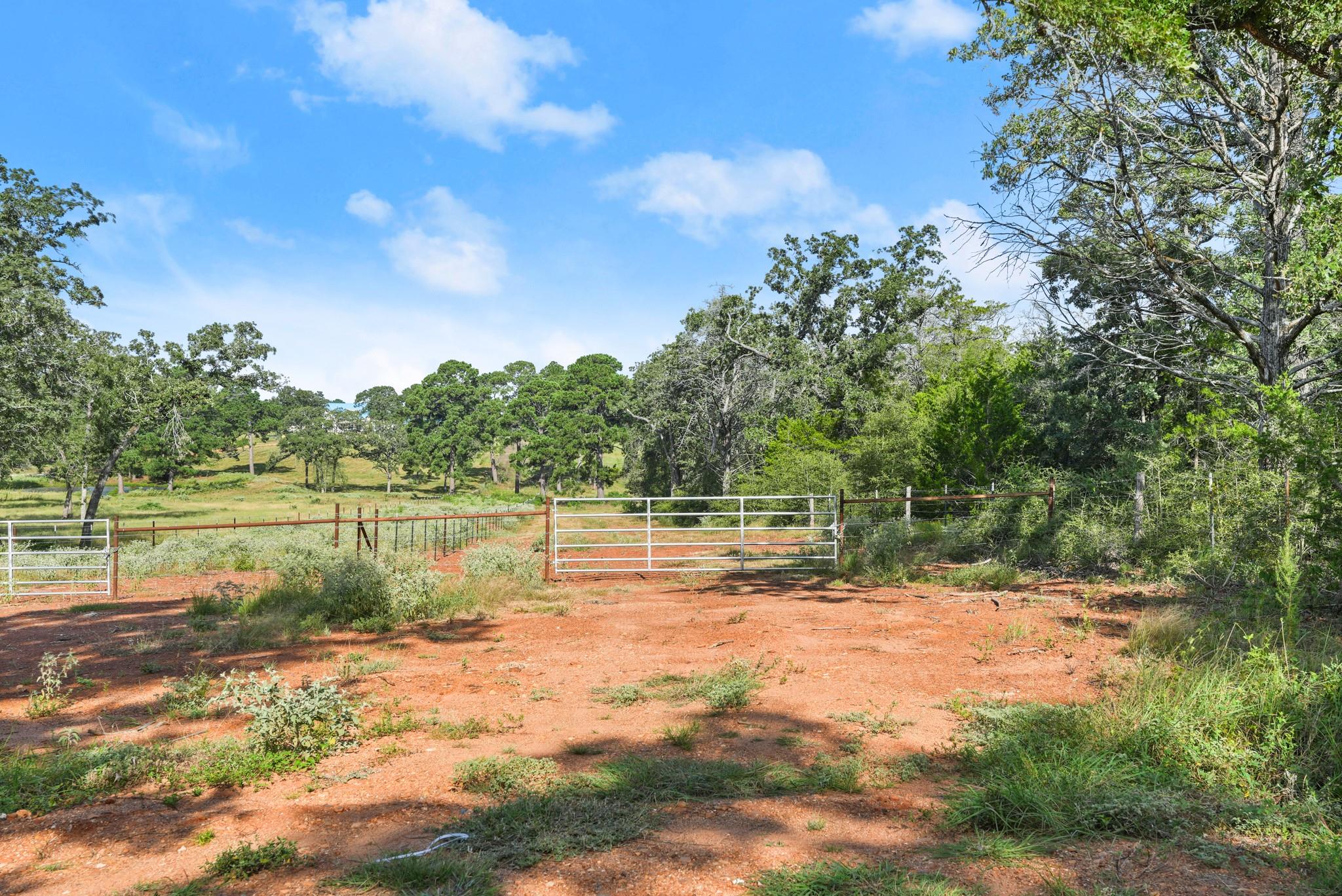 170 Split Oak RD